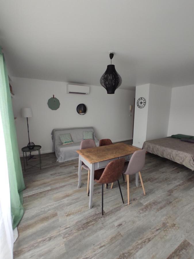 Appartement Climatise Avec Balcon,Wifi, Proche Remparts Авиньон Экстерьер фото