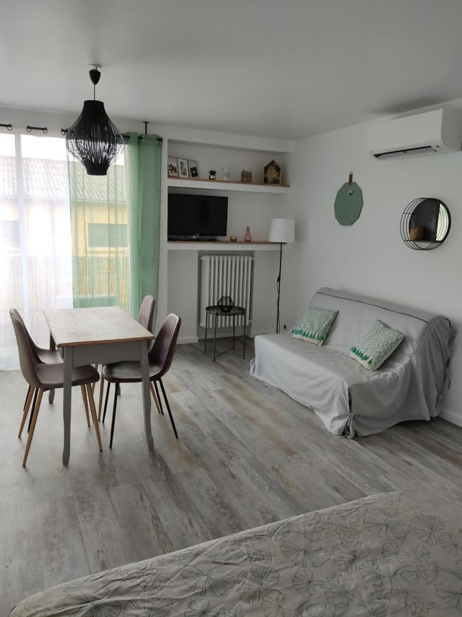 Appartement Climatise Avec Balcon,Wifi, Proche Remparts Авиньон Экстерьер фото